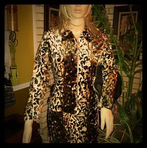 LA MODA TWO PIECE ANIMAL PRINT SUIT*🐯*